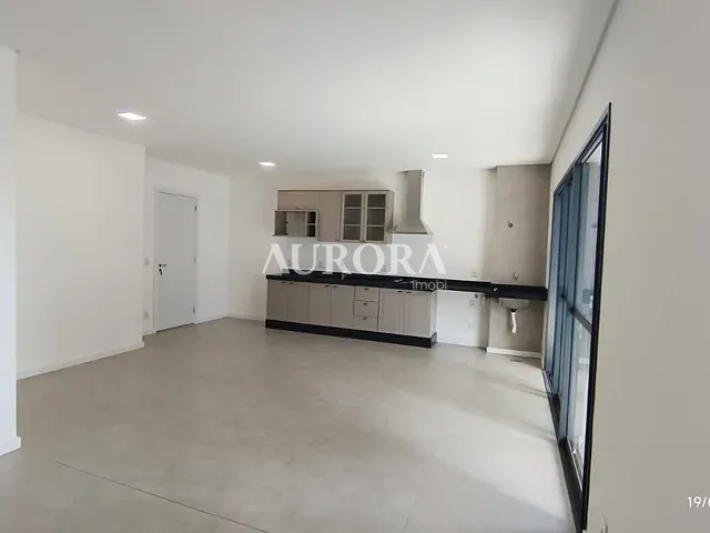Apartamento 2 quartos e 3 banheiros, para alugar, no bairro Gleba Fazenda Palhano em Londrina