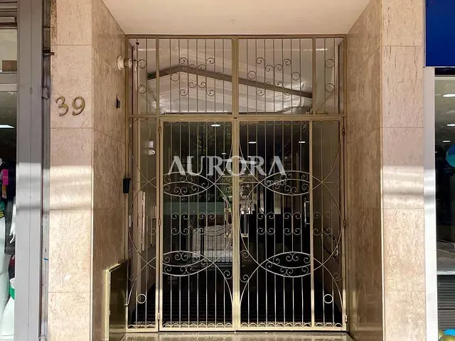 Apartamento com 199m² 3 quartos e 2 banheiros, à venda, no bairro Centro em Londrina