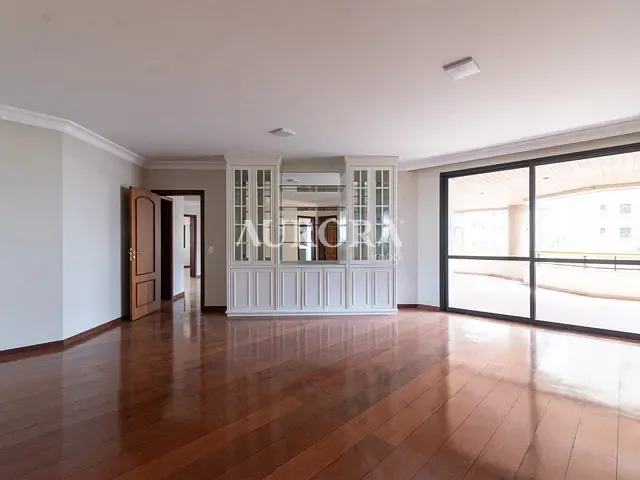 Apartamento com 726m² 4 quartos e 5 banheiros, à venda, no bairro Centro em Londrina