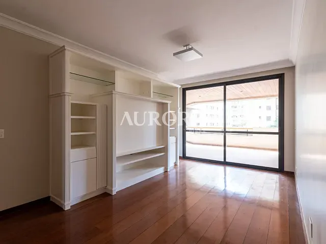 Apartamento com 726m² 4 quartos e 5 banheiros, à venda, no bairro Centro em Londrina