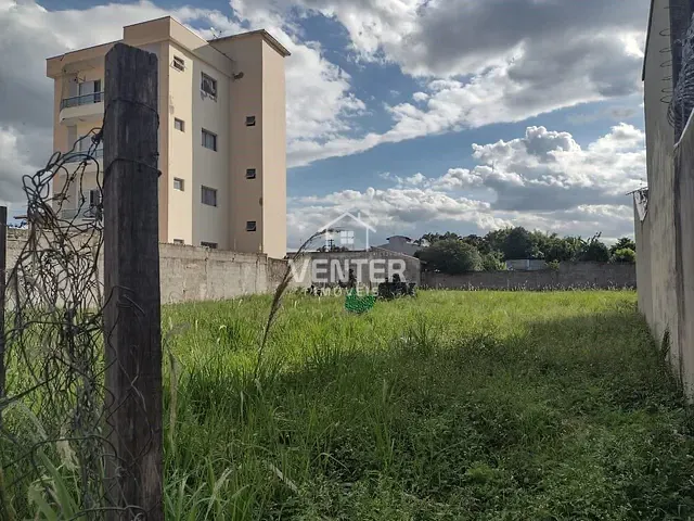Área com 1300m², à venda, no bairro Parque Urupês em Taubaté