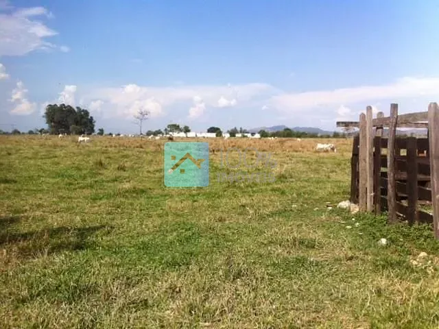 Terreno com 240000m², à venda, no bairro Feital em Pindamonhangaba