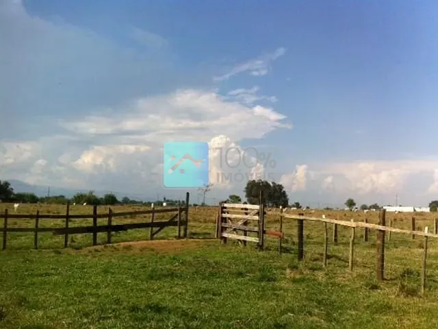 Terreno com 240000m², à venda, no bairro Feital em Pindamonhangaba