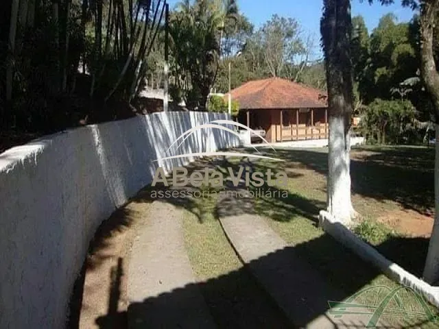Área com 3300m², à venda, no bairro ITAPEVI em São Roque