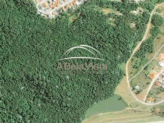Área com 216m², à venda, no bairro Gramado em Cotia