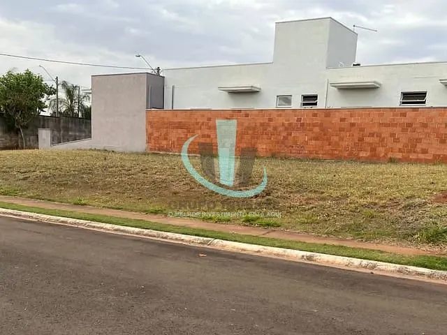 Terreno com 389m², à venda, no bairro Jardim Magnólias em Araraquara