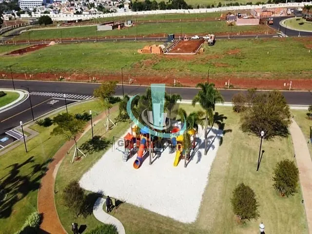 Terreno com 891m², à venda, no bairro CONDOMINIO QUINTA DAS LARANJEIRAS em ARARAQUARA