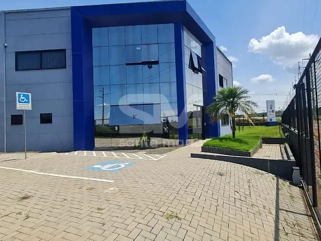 Galpão / Barracão com 676m², para alugar, no bairro Lajeado em Chapecó