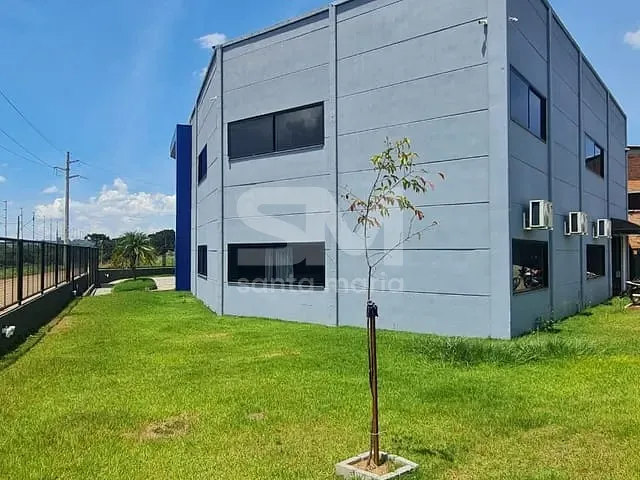 Galpão / Barracão com 676m², para alugar, no bairro Lajeado em Chapecó