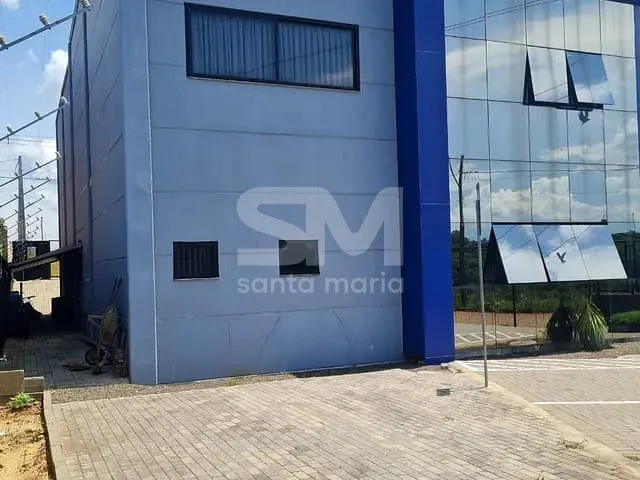 Galpão / Barracão com 676m², para alugar, no bairro Lajeado em Chapecó