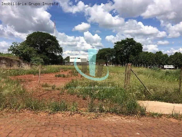Terreno com 5000m², à venda, no bairro VILA RENATA (VILA XAVIER) em ARARAQUARA