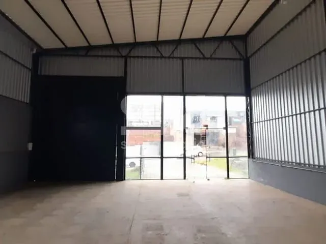 Galpão / Barracão com 280m², para alugar, no bairro Santos Dumont em Chapecó