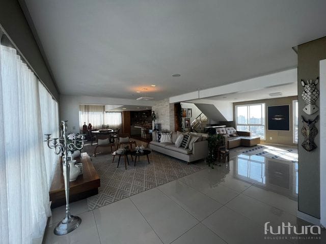 Foto do Apartamento - Cobertura Triplex Mobiliada à venda, Setor Bueno, Goiânia, GO | Futtura Soluções Imobiliarias