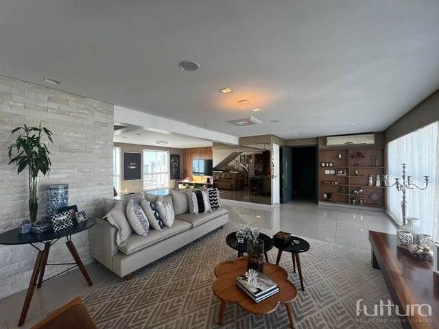 Foto do Apartamento - Cobertura Triplex Mobiliada à venda, Setor Bueno, Goiânia, GO | Futtura Soluções Imobiliarias