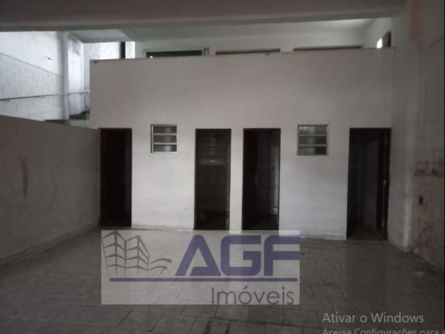Galpão / Barracão com 686m², à venda, no bairro Taboão em Diadema