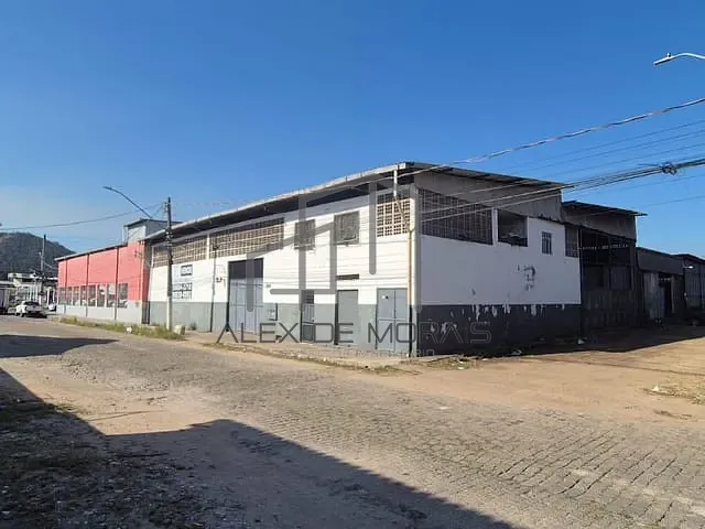 Galpão / Barracão com 696m², à venda, no bairro Cobilândia em Vila Velha