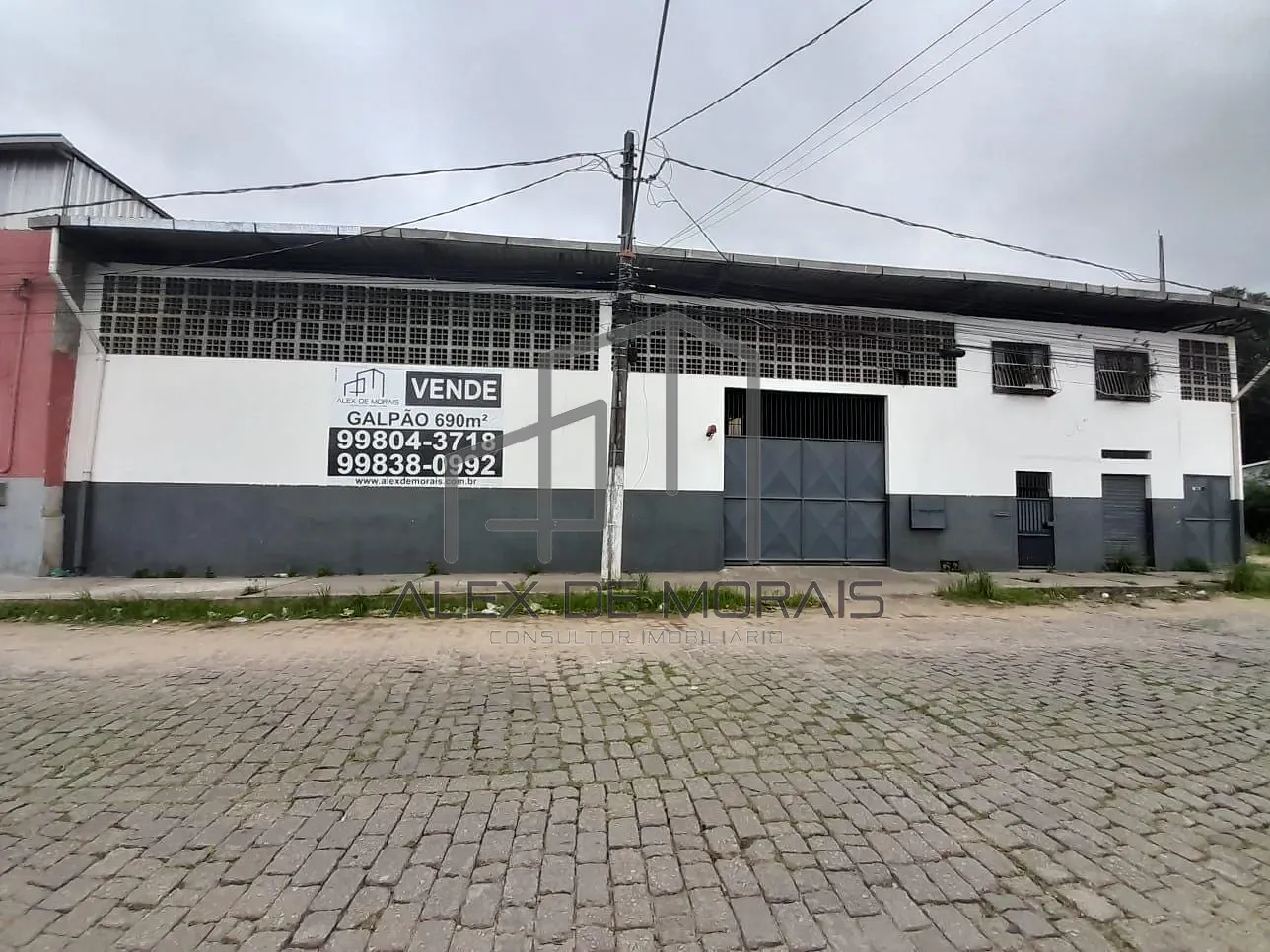 Depósito-Galpão, 696 m² - Foto 1