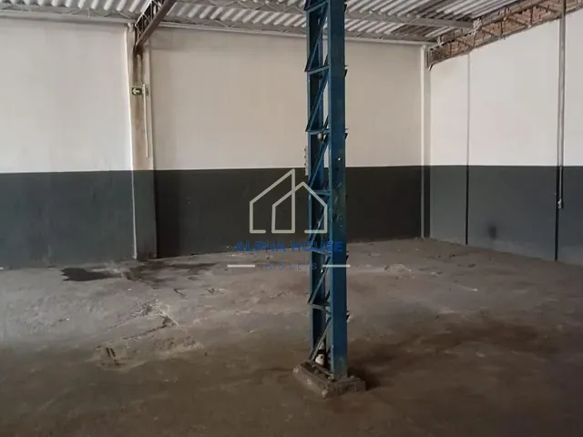 Galpão / Barracão com 160m², à venda, no bairro Parque São Benedito em Pindamonhangaba