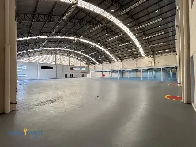 Galpão / Barracão com 2260m², para alugar, no bairro Nossa Senhora do Rosário em São José
