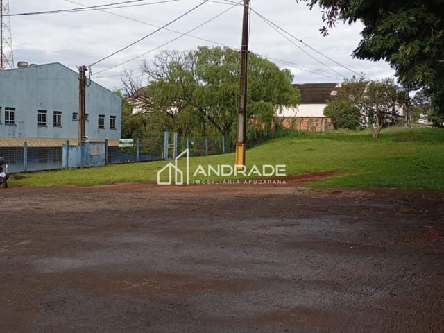 Galpão / Barracão com 4300m², à venda ou para alugar, no bairro Barra Funda em Apucarana