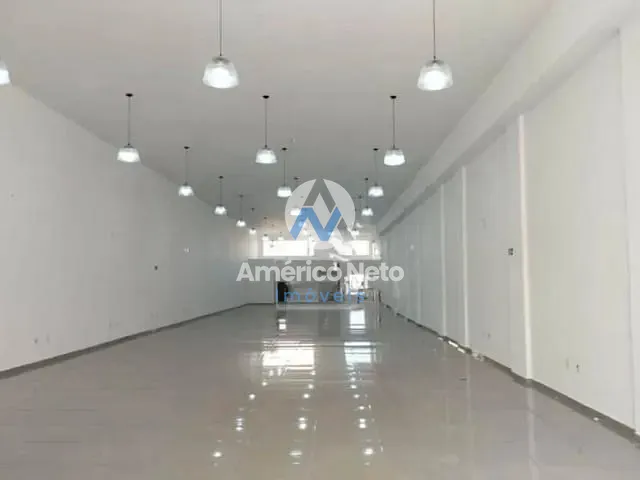 Galpão / Barracão com 1040m², para alugar, no bairro Osvaldo Cruz em São Caetano do Sul