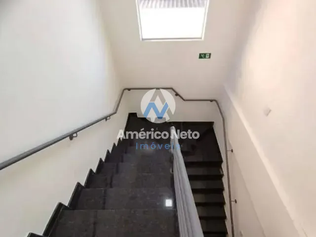 Galpão / Barracão com 1040m², para alugar, no bairro Osvaldo Cruz em São Caetano do Sul