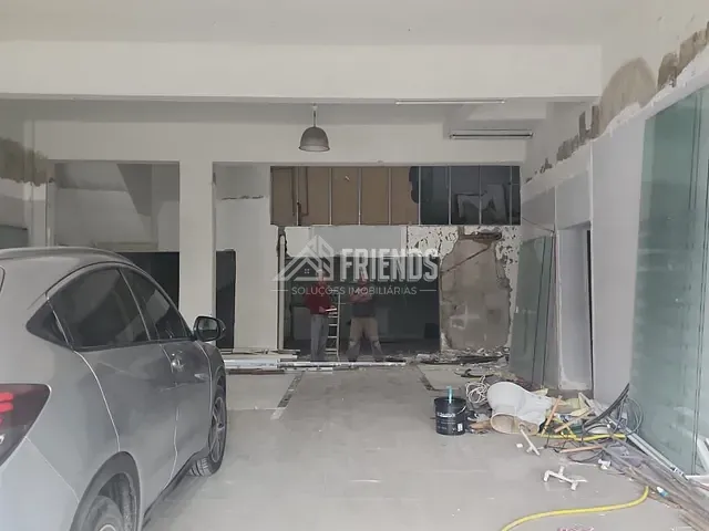 Galpão / Barracão com 250m², para alugar, no bairro Canindé em São Paulo