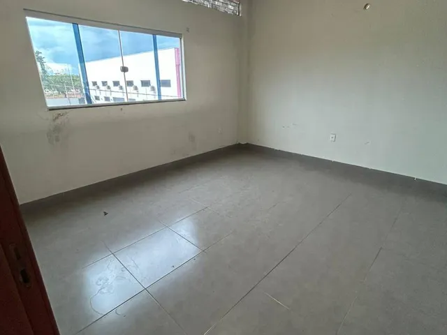 Galpão / Barracão com 660m², para alugar, no bairro Plano Diretor Sul em Palmas