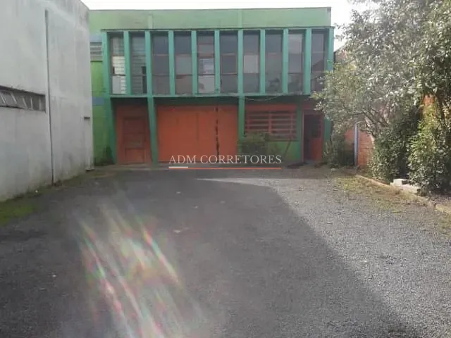 Galpão / Barracão com 700m², à venda, no bairro Ponta Porã em Cachoeirinha