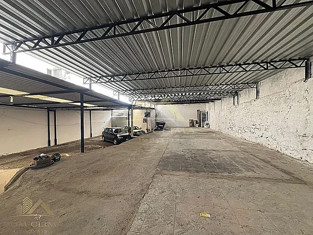 Galpão / Barracão com 300m², para alugar, no bairro Manoel Honório em Juiz de Fora