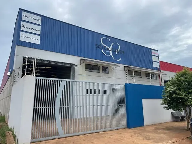 Galpão / Barracão com 1055m², à venda, no bairro Saída p/ Maringá em Apucarana