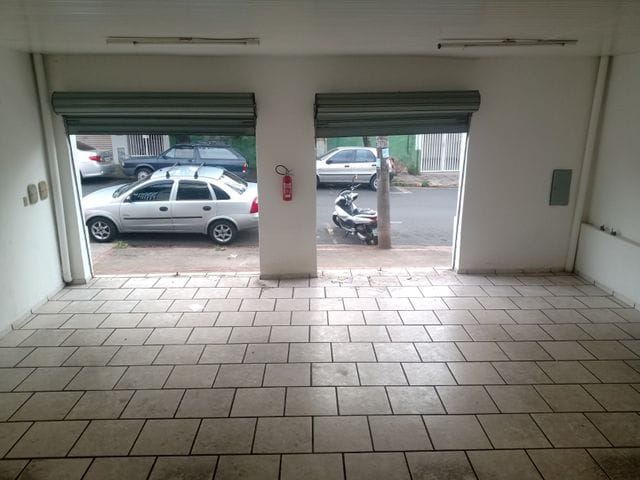 Loja com 111m², para alugar, no bairro Paulista em Piracicaba