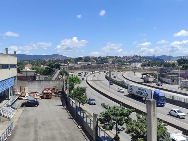 Galpão / Barracão com 3999m², à venda, no bairro Parque Edu Chaves em São Paulo