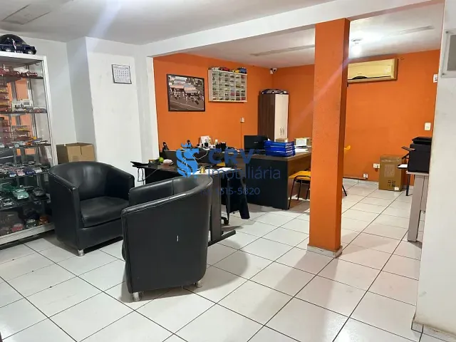 Galpão / Barracão com 1100m², para alugar, no bairro Lago Igapó em Londrina