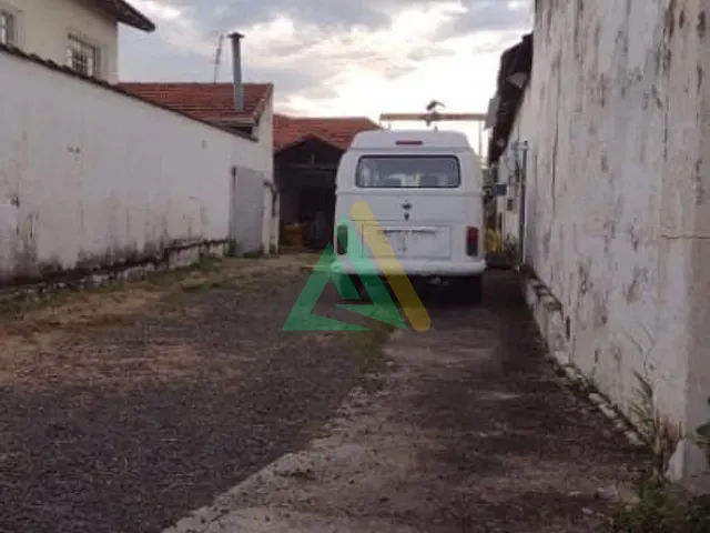 Galpão / Barracão com 852m², à venda, no bairro Centro em Mogi Mirim