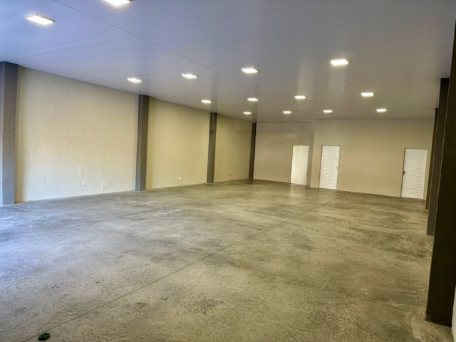 Galpão / Barracão com 300m², à venda, no bairro Vila Ziober em Londrina