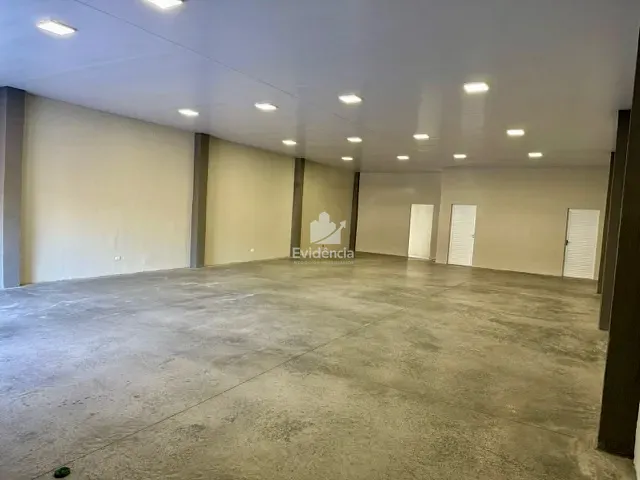 Galpão / Barracão com 300m², à venda, no bairro Vila Ziober em Londrina