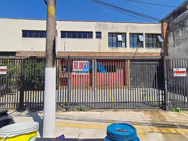 Galpão / Barracão com 862m², para alugar, no bairro Vila Albertina em São Paulo