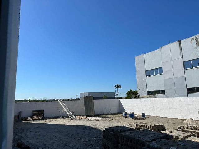 Galpão / Barracão com 970m², à venda, no bairro Alphaville Jacuhy em Serra