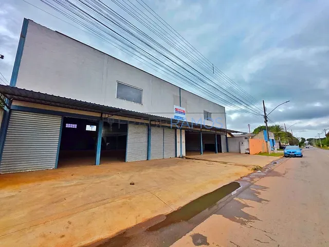 Galpão / Barracão com 720m², para alugar, no bairro Estancia Aroeira em Trindade