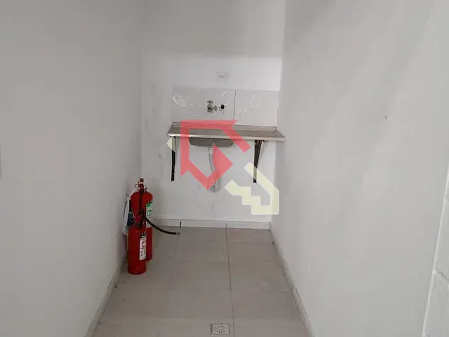 Loja para alugar, no bairro Jardim Itapeva em Mauá