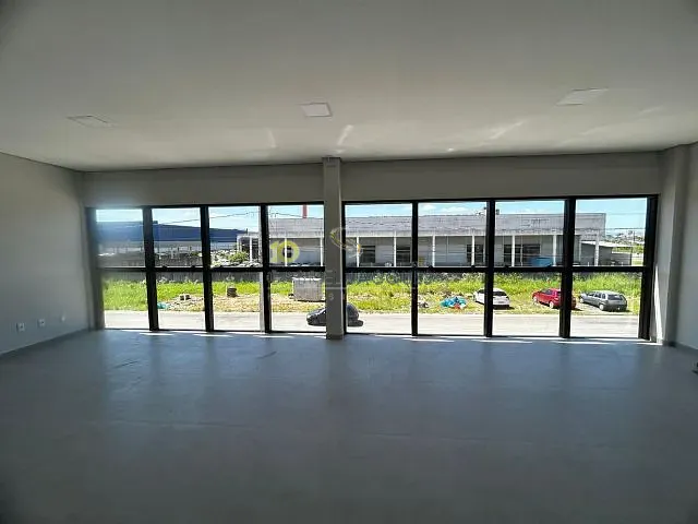 Galpão / Barracão com 600m², à venda, no bairro Pedra Branca em Palhoça