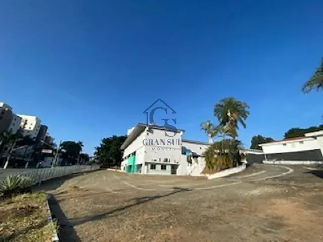 Galpão / Barracão com 15000m², à venda ou para alugar, no bairro Vila Inglesa em São Paulo