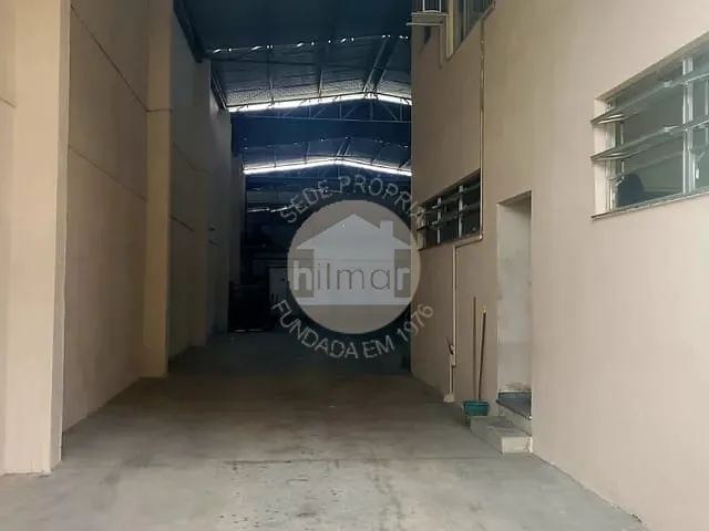 Galpão / Barracão à venda, no bairro Vigário Geral em Rio de Janeiro