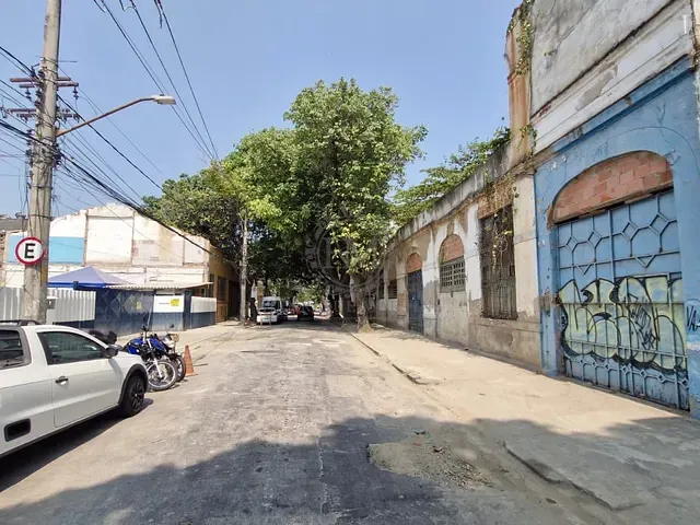 Galpão / Barracão com 6000m², à venda ou para alugar, no bairro São Cristóvão em Rio de Janeiro