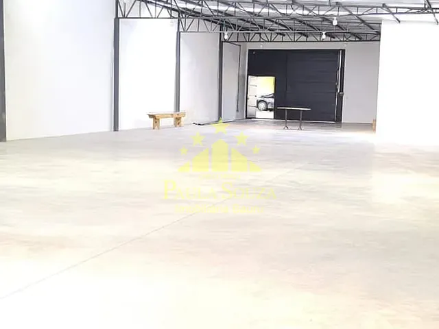 Galpão / Barracão com 380m², para alugar, no bairro Centro em Bauru