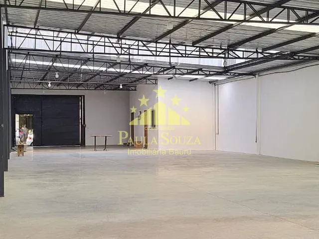 Galpão / Barracão com 380m², para alugar, no bairro Centro em Bauru