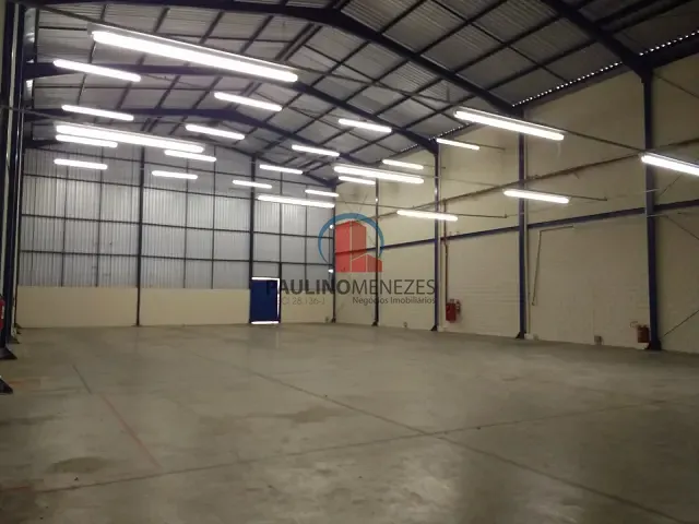Galpão / Barracão com 1000m², para alugar, no bairro Salto Grande em Americana