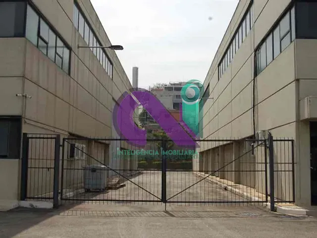 Galpão / Barracão com 1580m², para alugar, no bairro Quitaúna em Osasco