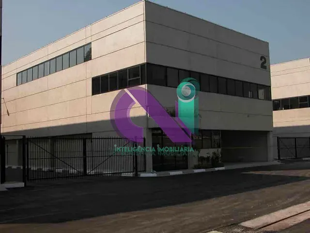Galpão / Barracão com 1580m², para alugar, no bairro Quitaúna em Osasco